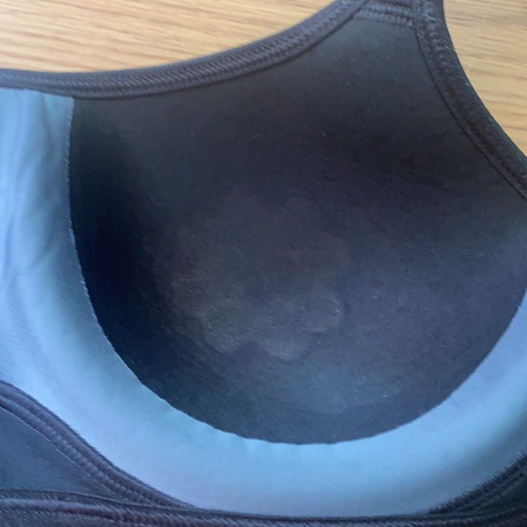 EUC Champion Black Sports-bra - Picture 8 of 12